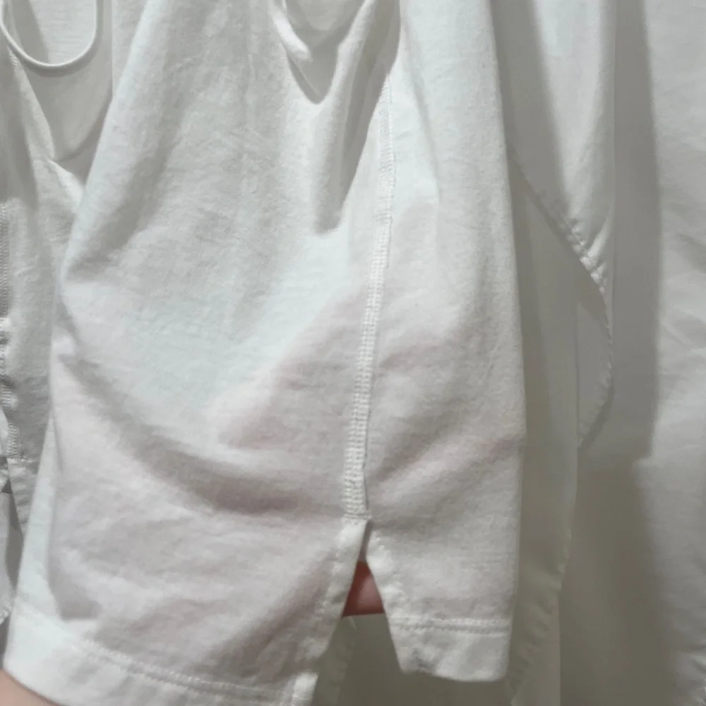 Nike White Athletic Tank with Floral Logo Sz M - Picture 7 of 11